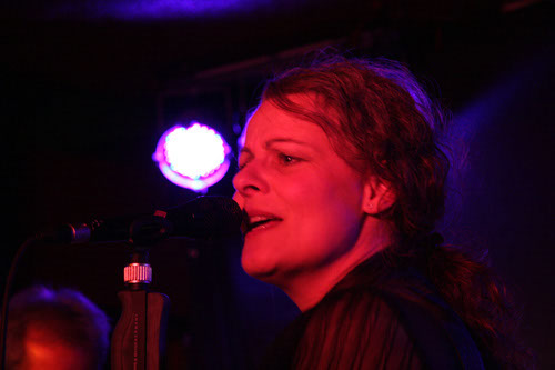 2011_10_Black_Cat_Bone_11