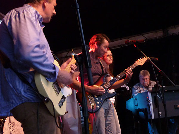 2012_07_08_Buergerfest_MrB_Bluesband_09