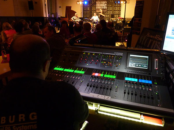 2012_11_23_B&Bnight_09