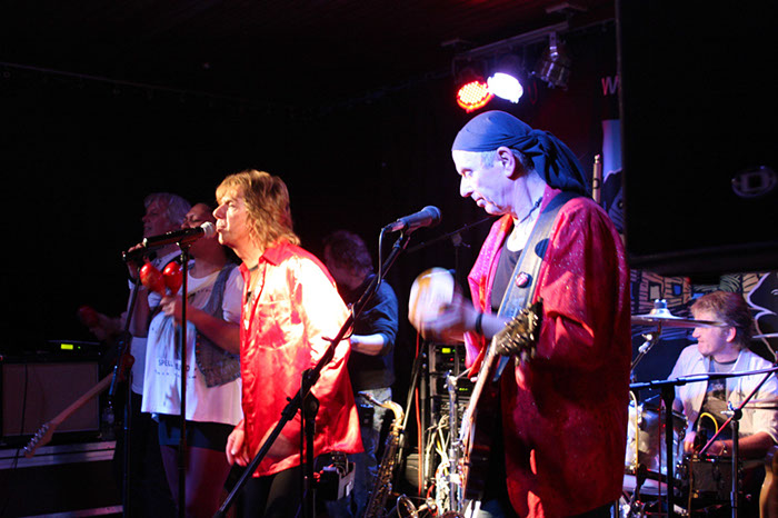 %_tempFileName2013_10_12_ButStones_25%