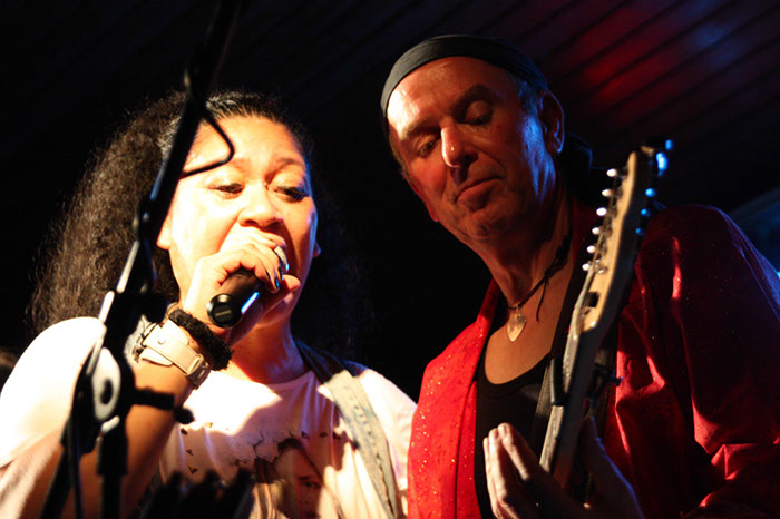 %_tempFileName2013_10_12_ButStones_55%