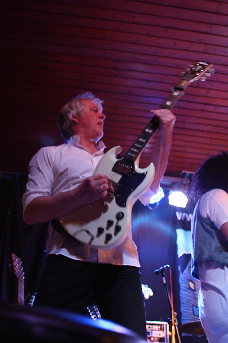 %_tempFileName2013_10_12_ButStones_64%