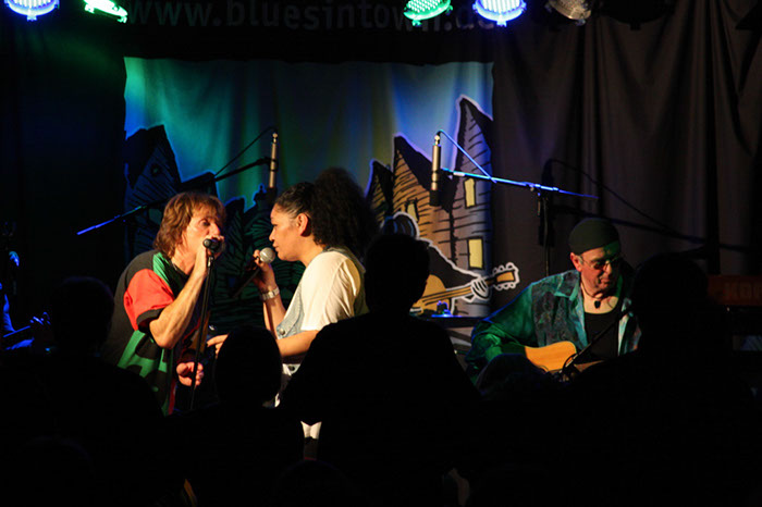 %_tempFileName2013_10_12_ButStones_77%