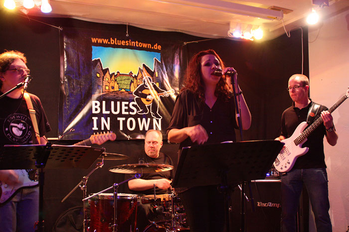 %_tempFileName2013_12_06_SingleMaltBlues_16%