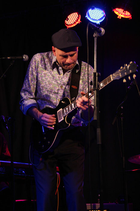 %_tempFileName2013_12_08_TommySchneller_013%