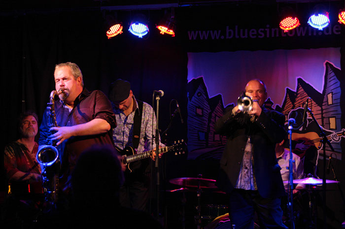 %_tempFileName2013_12_08_TommySchneller_017%