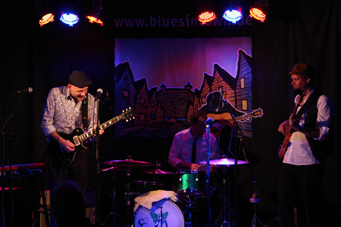 %_tempFileName2013_12_08_TommySchneller_020%