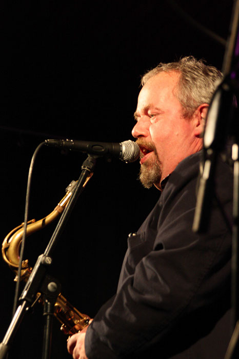 %_tempFileName2013_12_08_TommySchneller_025%