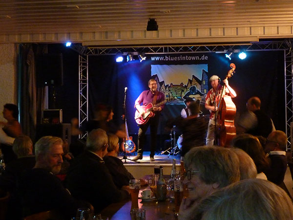 2019_11_16_RedBloomsBB_16