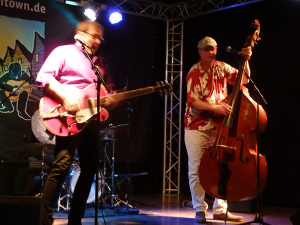 2019_11_16_RedBloomsBB_09