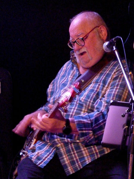 2022_09_24_BBSpecial_TreatMeLikeADog_36